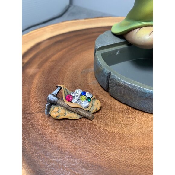 Markrita Disney Dopey Hidden Compartment Figurine Pin & CoA Snow White Collectib - Picture 6 of 12